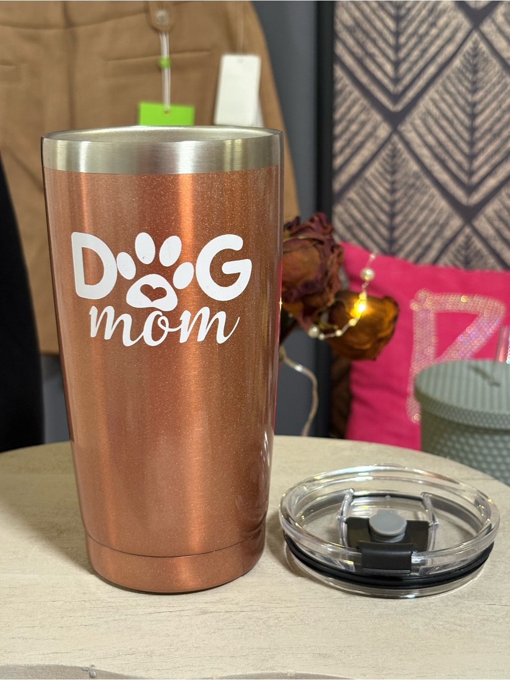 The "Dog Mom" ​​Stainless Steel Thermal Mug in Rose Gold 🐶 - Picture 7 of 16